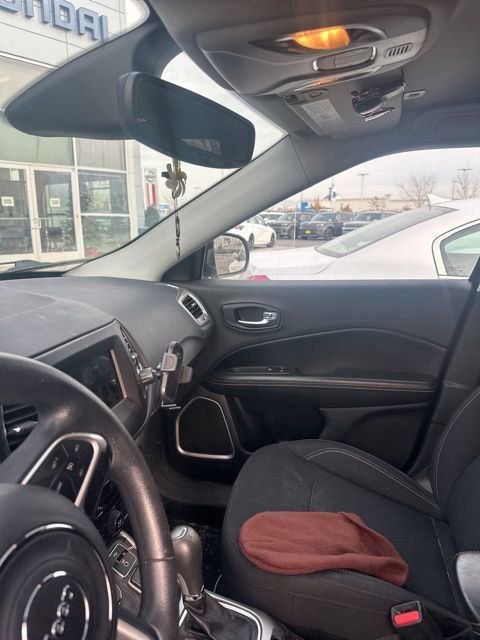 Used 2018 Jeep Compass Sport w/ Tech Group image 11