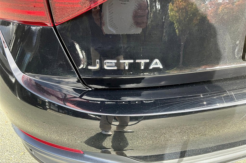 Used 2023 Volkswagen Jetta S image 23