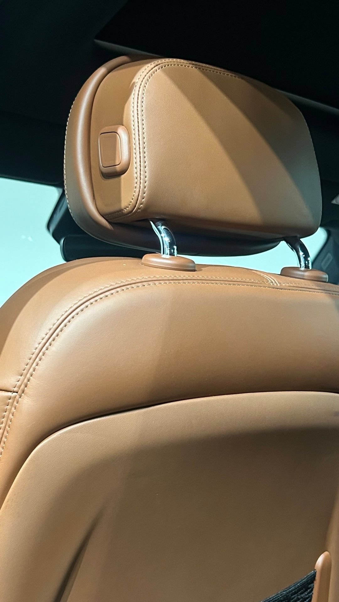 Used 2019 Maserati Levante GranLusso AWD/4WD image 56