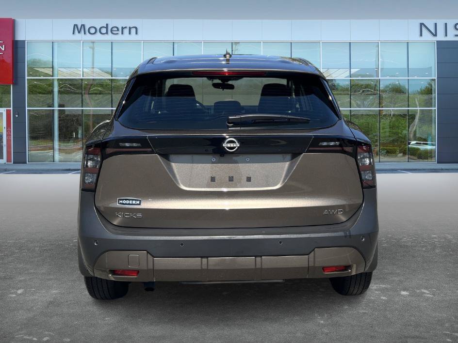 Certified 2025 Nissan Kicks S AWD/4WD image 6
