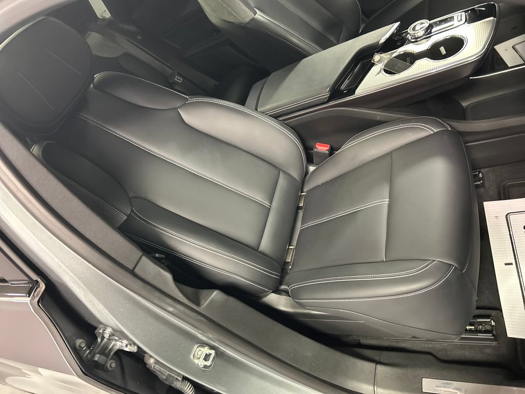 Used 2024 Cadillac Lyriq Tech RWD image 25