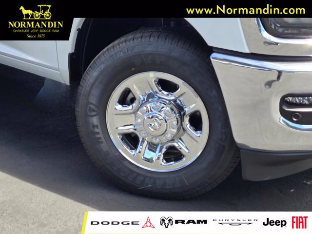 New 2026 RAM 2500 Tradesman w/ Chrome Appearance Group RWD image 5
