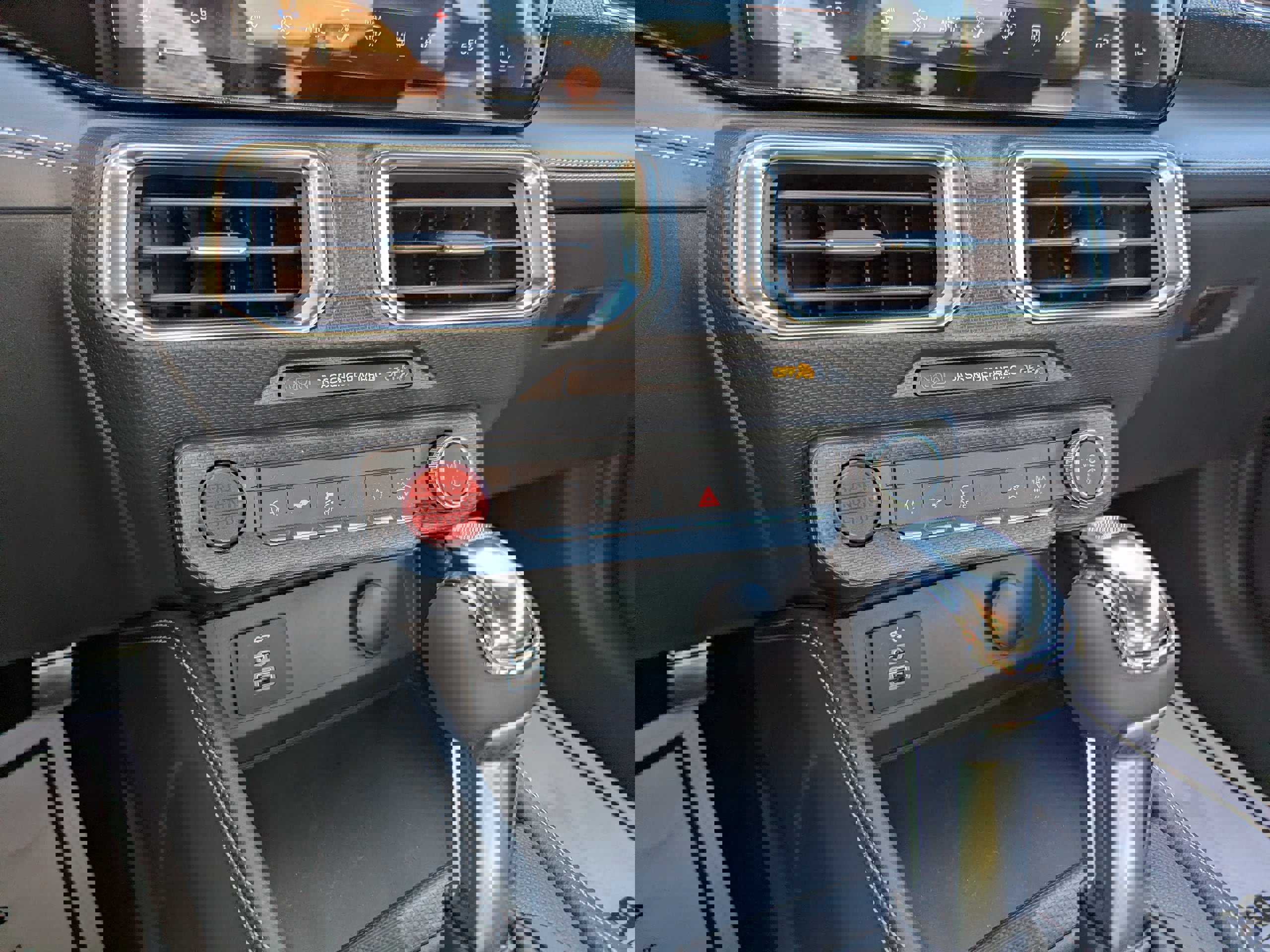 Used 2025 Ford Mustang GT Premium image 25