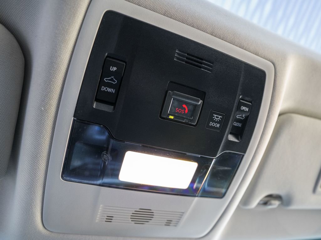 Used 2021 Lexus ES 350 w/ Premium Package image 27