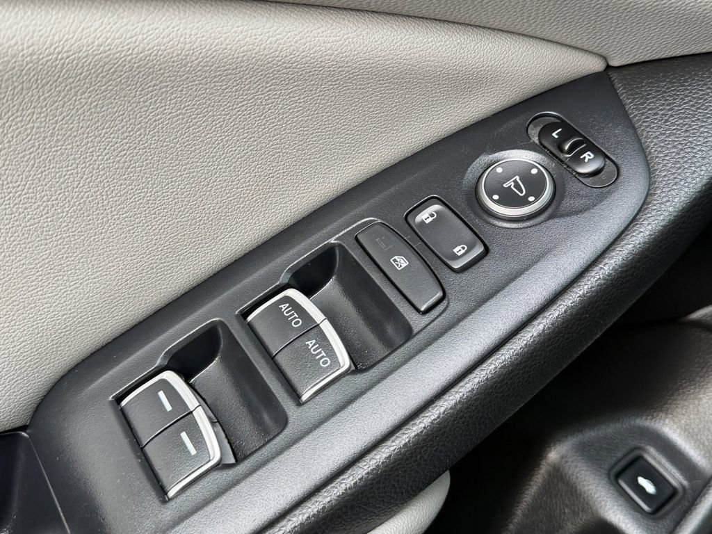 Used 2020 Honda Accord EX-L image 17