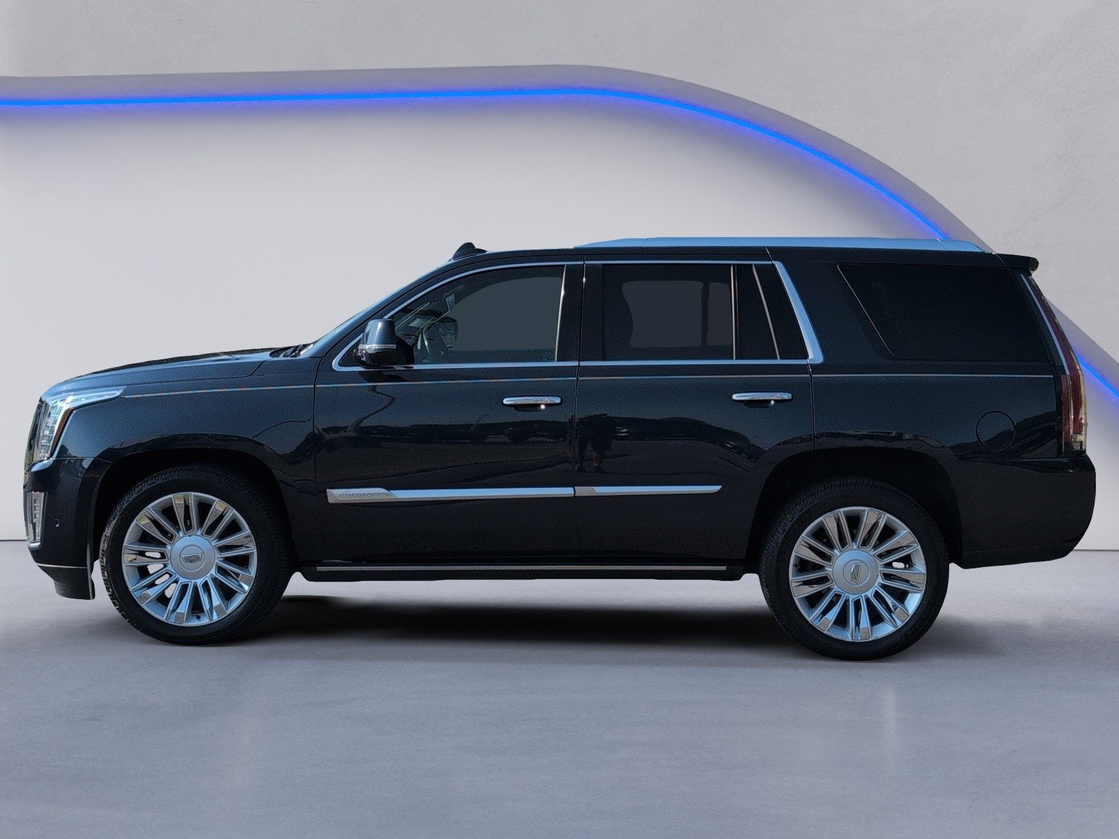 Used 2020 Cadillac Escalade Platinum AWD/4WD image 3