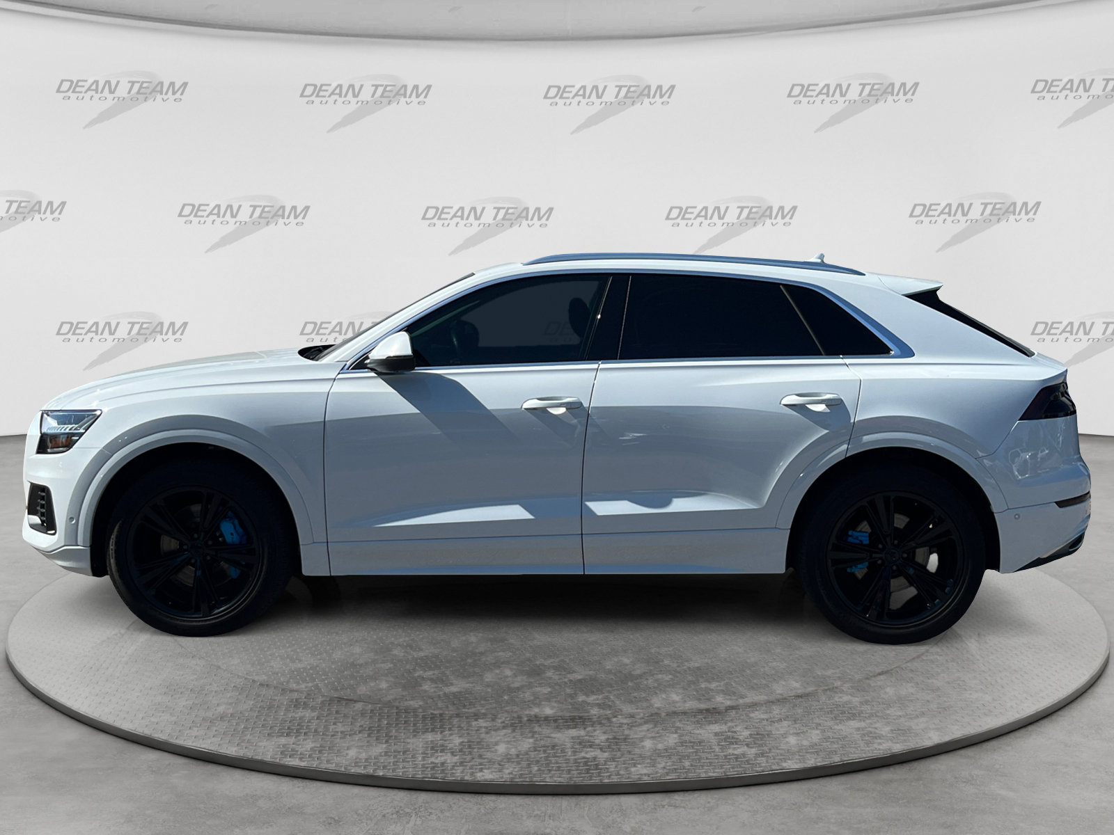 Used 2019 Audi Q8 Premium Plus w/ Premium Plus AWD/4WD image 4