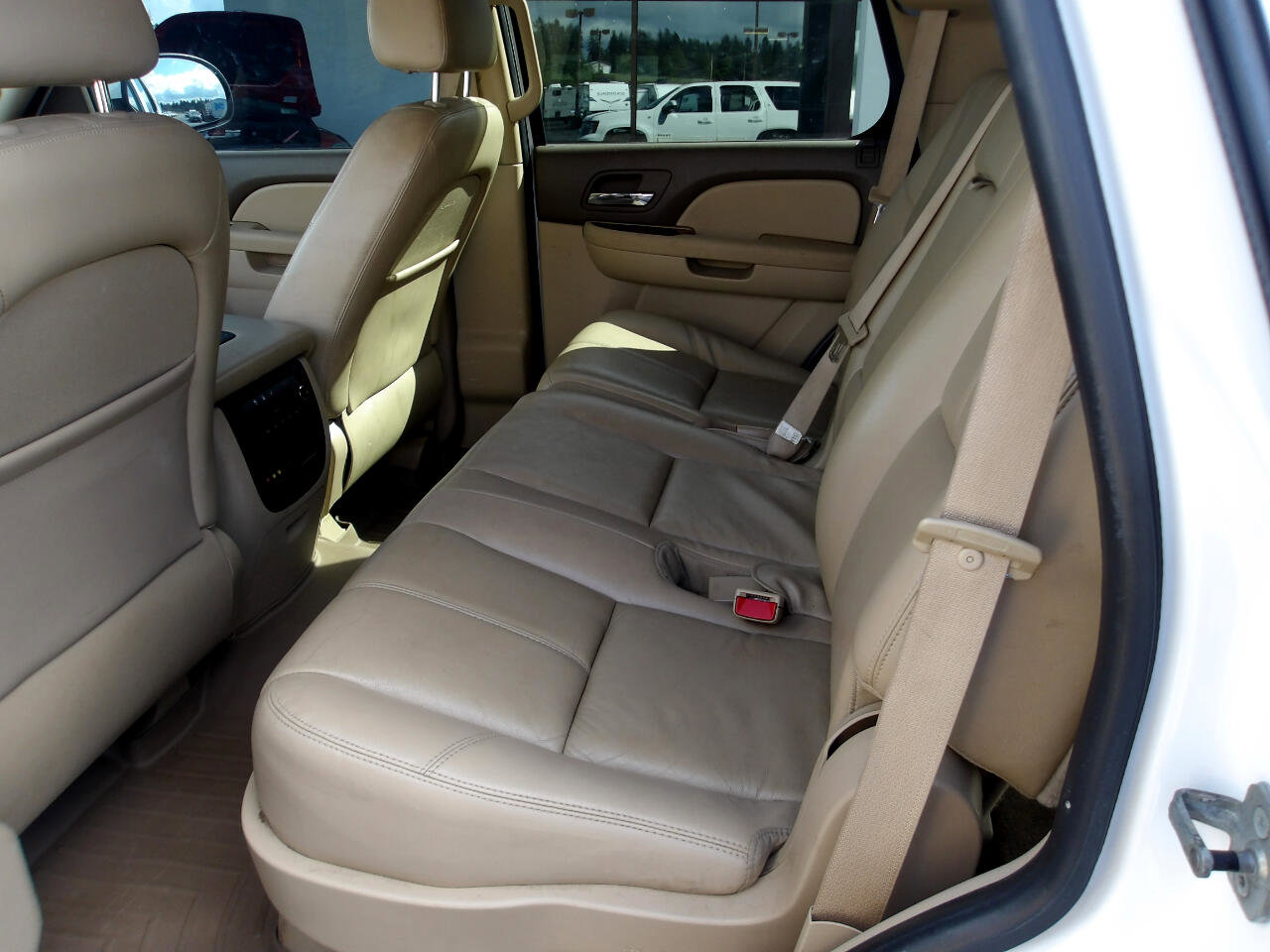 Used 2010 Chevrolet Tahoe 4WD image 10