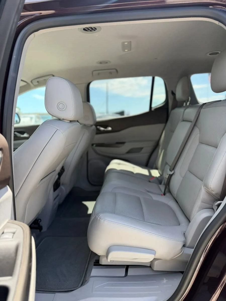 Used 2017 GMC Acadia SLT AWD/4WD image 15