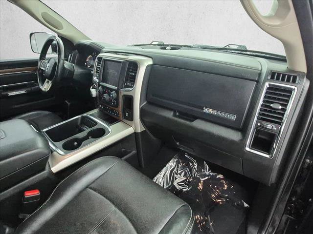 Used 2018 RAM 1500 Laramie w/ Convenience Group AWD/4WD image 26