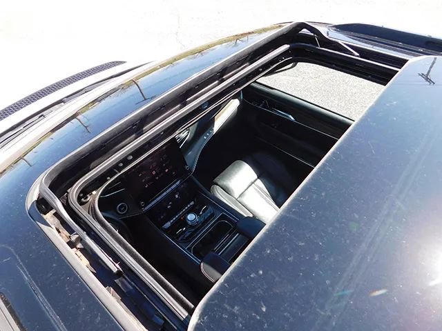 Used 2024 Jeep Grand Wagoneer L 4WD image 11