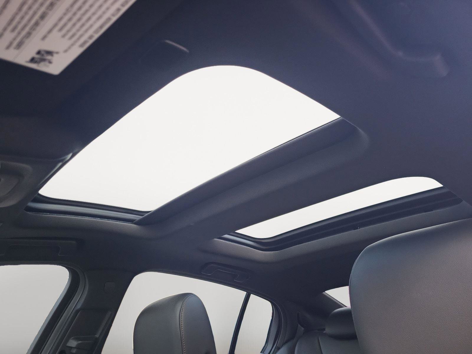 Used 2023 Cadillac CT5 V w/ Premium Package image 18