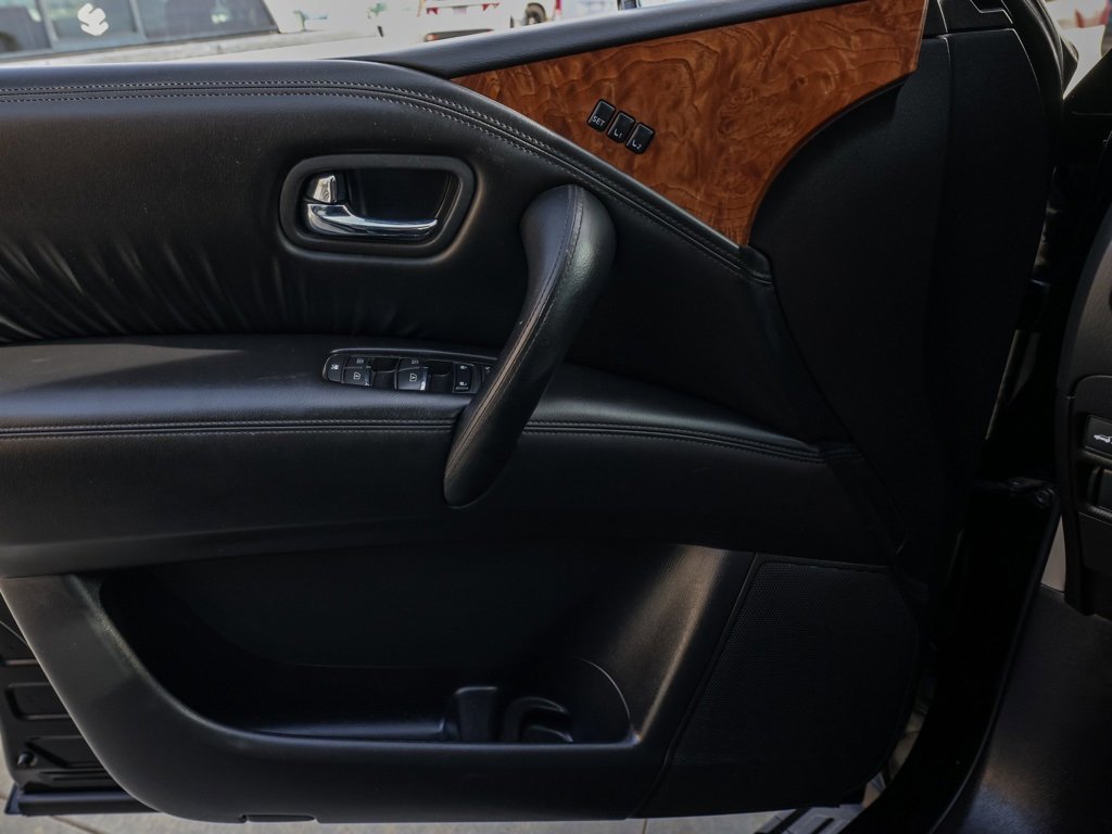 Used 2023 Nissan Armada SL w/ Captain's Chairs Package image 28