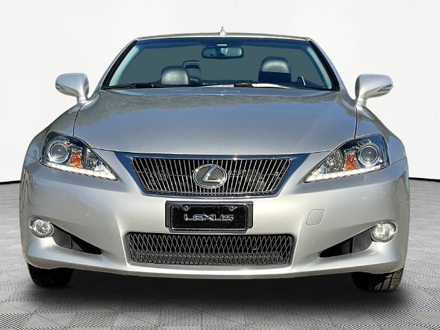 Used 2013 Lexus IS 250C RWD image 2
