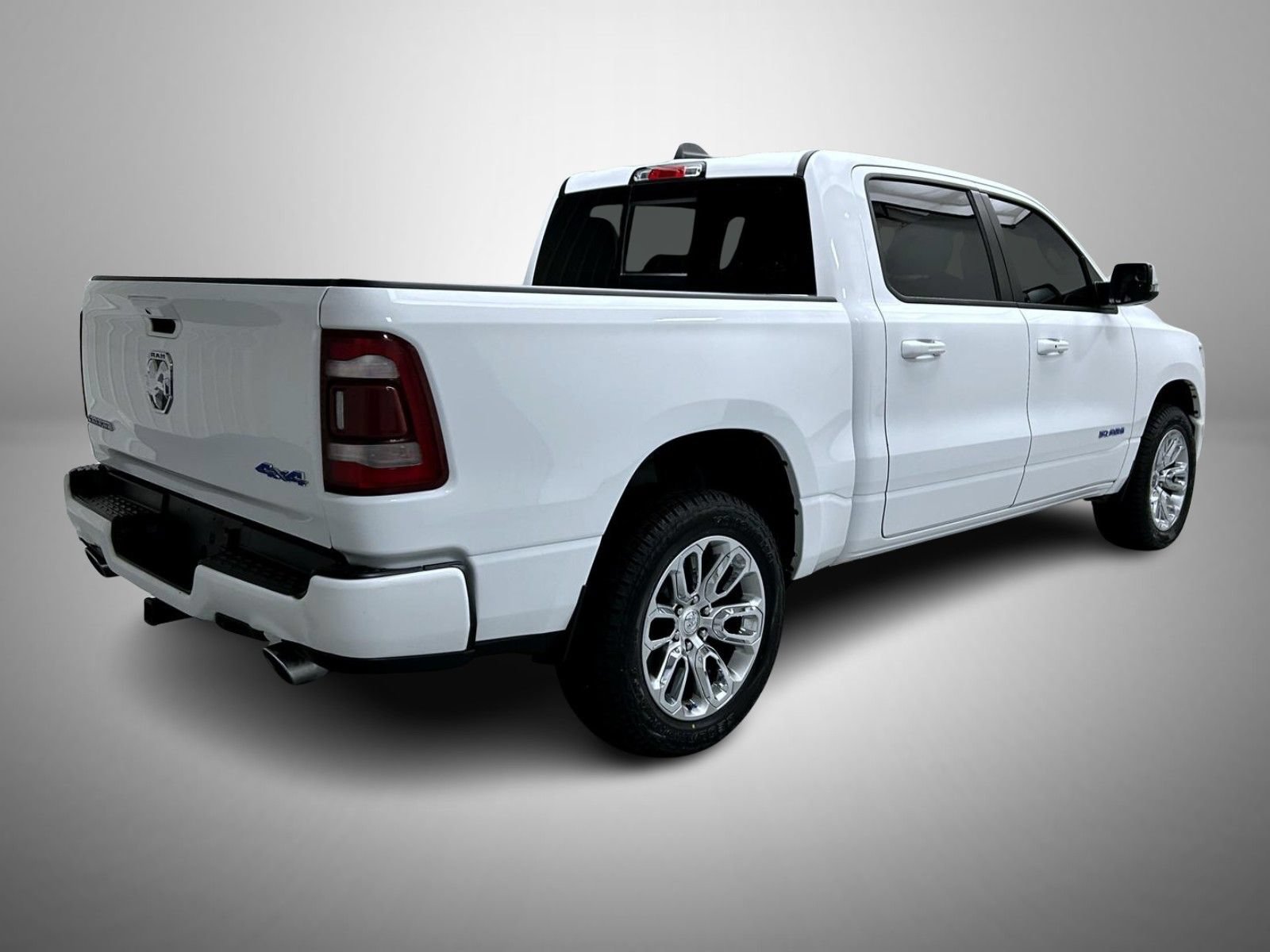 Used 2023 RAM 1500 Laramie AWD/4WD image 5