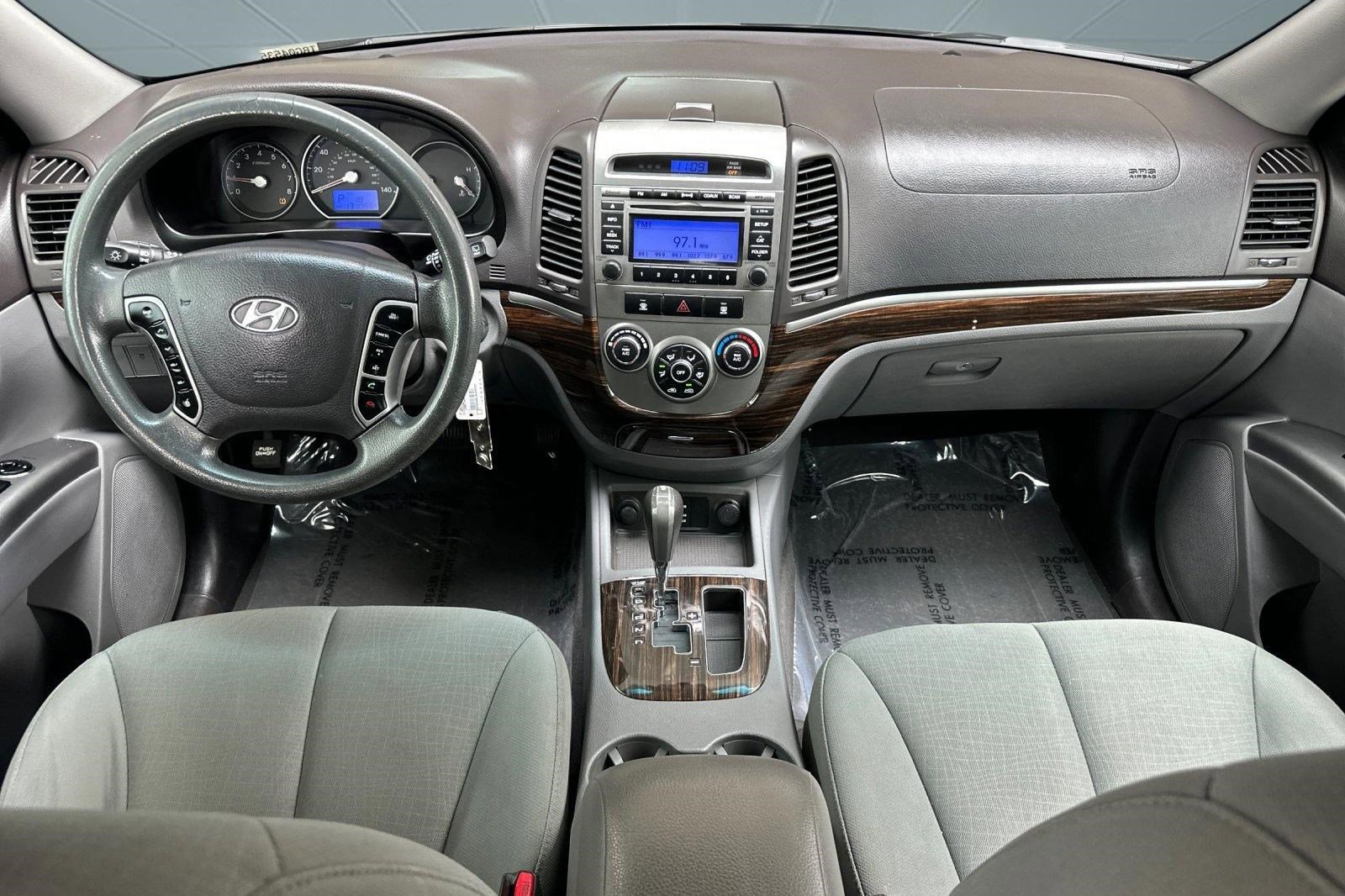 Used 2011 Hyundai Santa Fe GLS FWD image 14