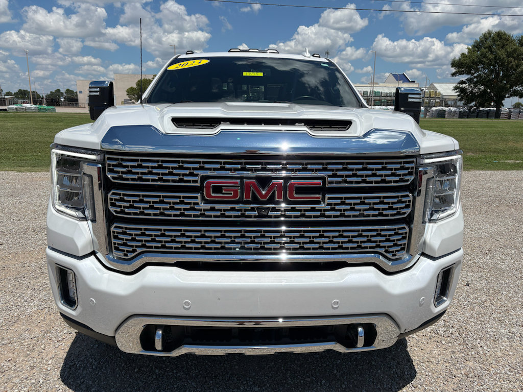 Used 2023 GMC Sierra 3500 Denali AWD/4WD image 2