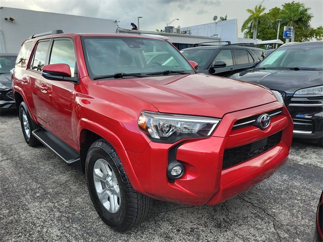 Used 2024 Toyota 4Runner SR5 Premium w/ Moonroof Package image 2