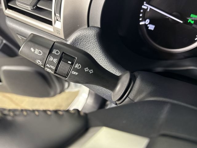 Certified 2022 Lexus GX 460 Luxury w/ Sport Design Package image 18