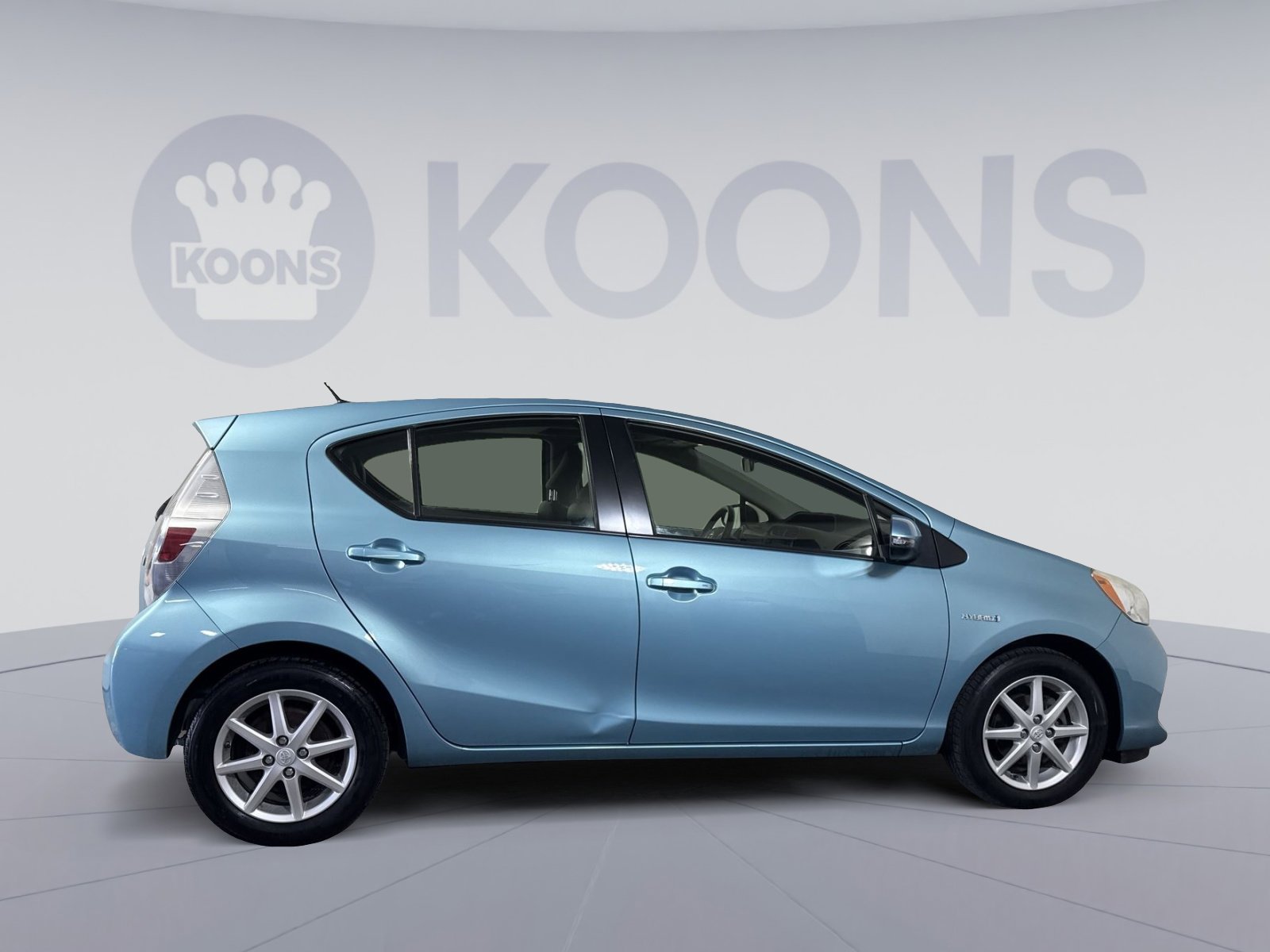 Used 2014 Toyota Prius C Four image 8