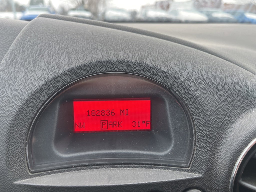 Used 2006 Pontiac Grand Prix w/ Preferred Package image 8