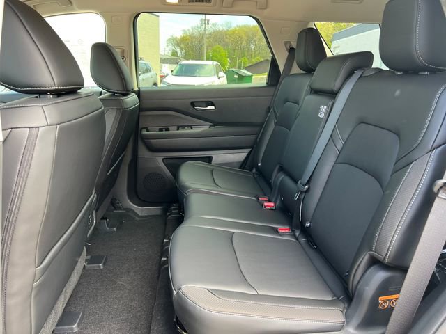 New 2026 Nissan Pathfinder SL AWD/4WD image 5