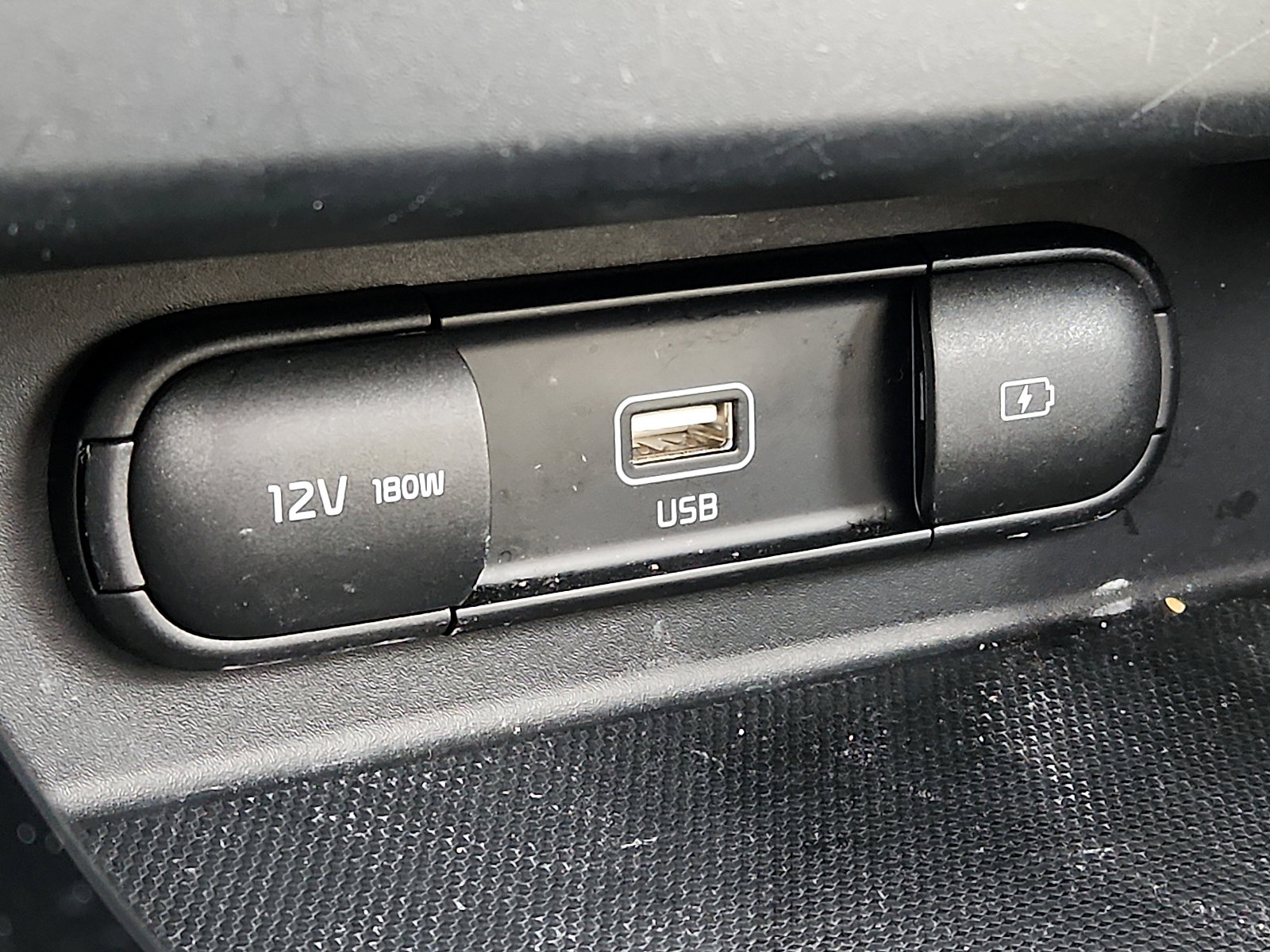 Used 2022 Kia Seltos SX w/ Sunroof Package image 29