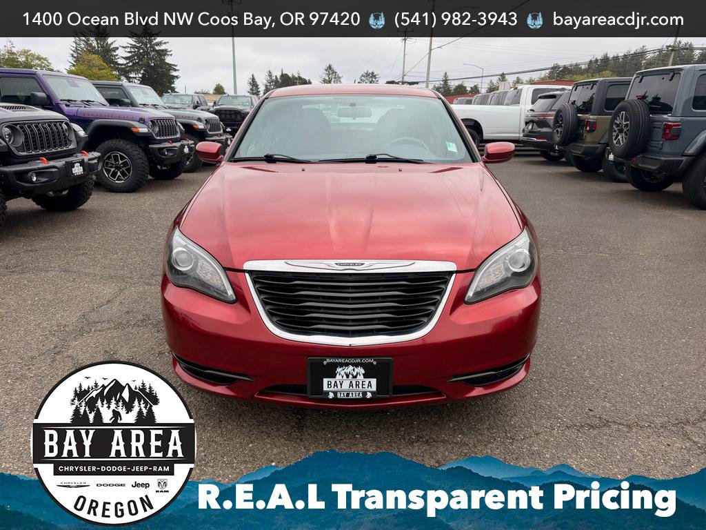 Used 2012 Chrysler 200 Touring FWD image 2