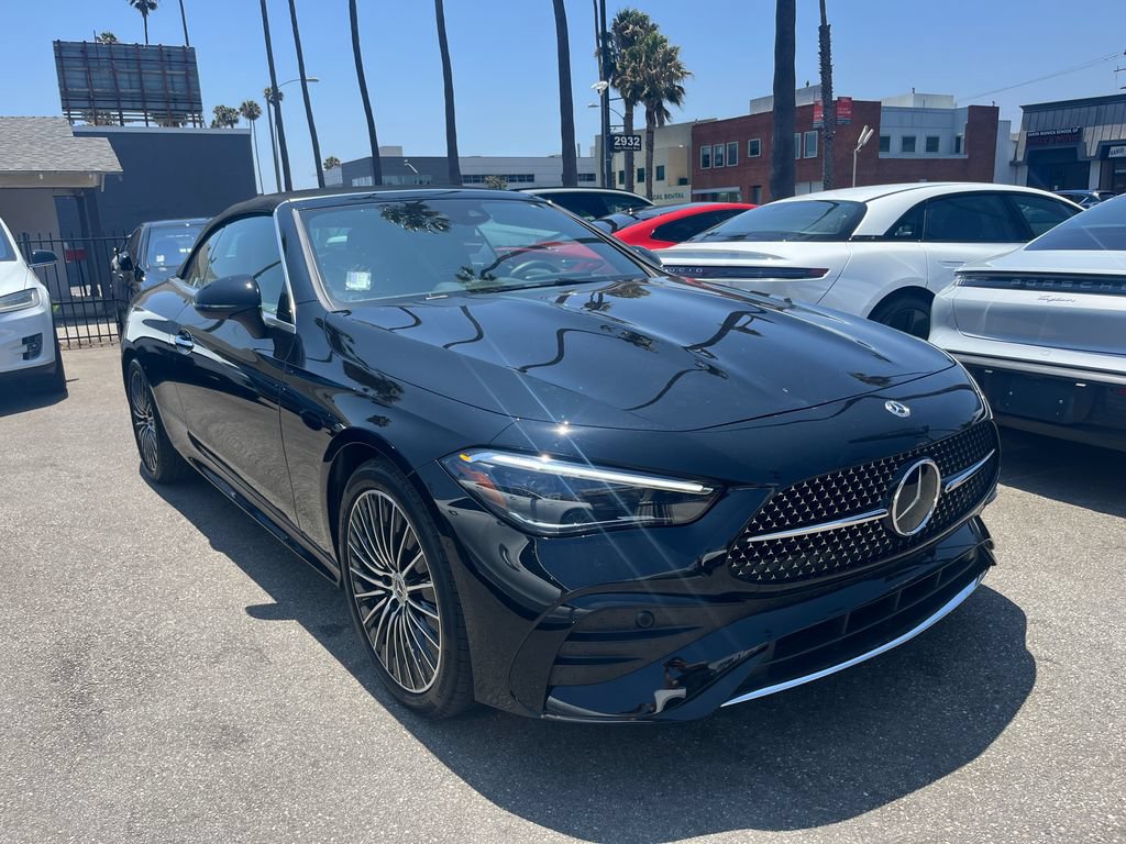 Used 2024 Mercedes-Benz CLE 450 4MATIC Cabriolet w/ Driver Assistance Package image 3