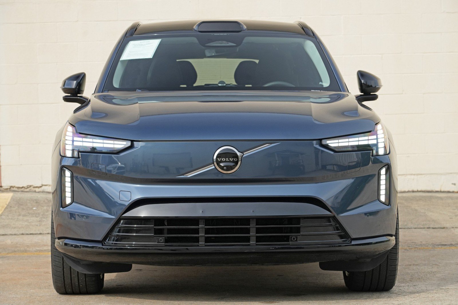 Used 2025 Volvo EX90 Ultra AWD/4WD image 7