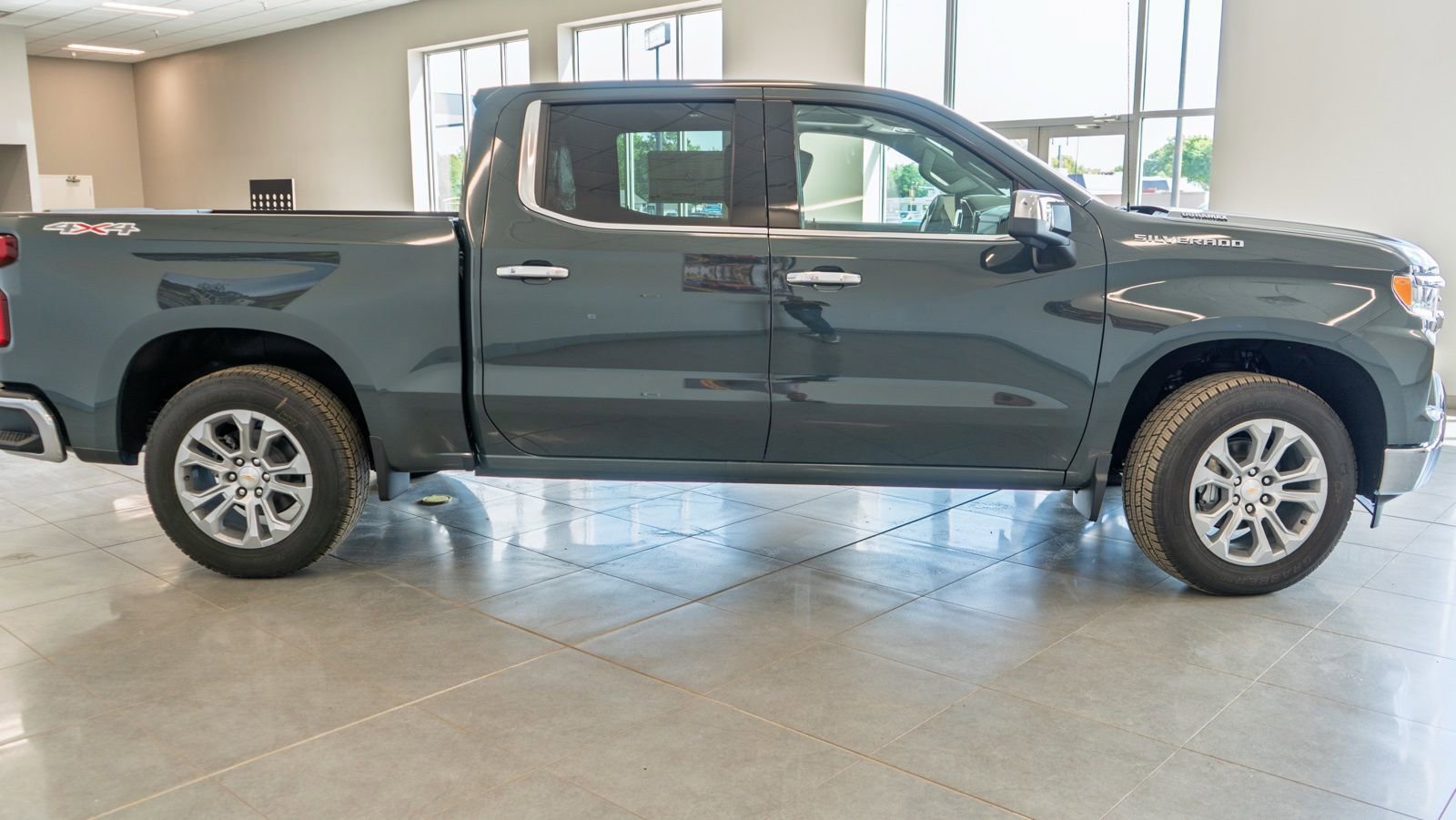 New 2026 Chevrolet Silverado 1500 LTZ w/ LTZ Premium Package image 6