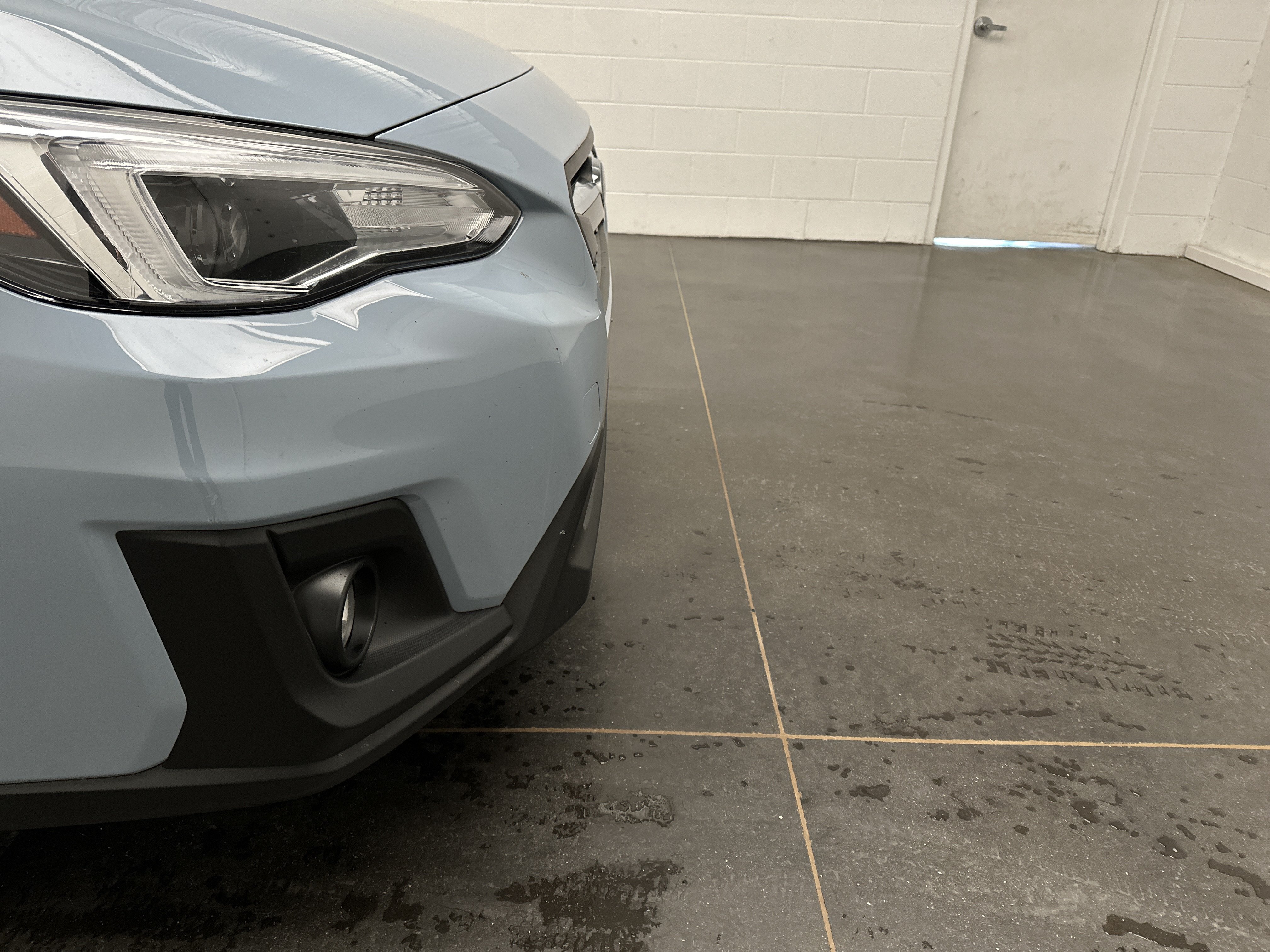 Used 2020 Subaru Crosstrek 2.0i Limited w/ Moonroof Package w/Navigation AWD/4WD image 3