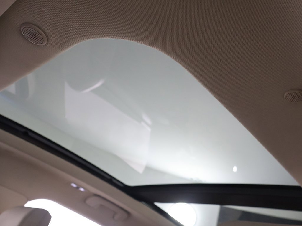 Used 2020 Lincoln Corsair AWD w/ Premium Package image 22