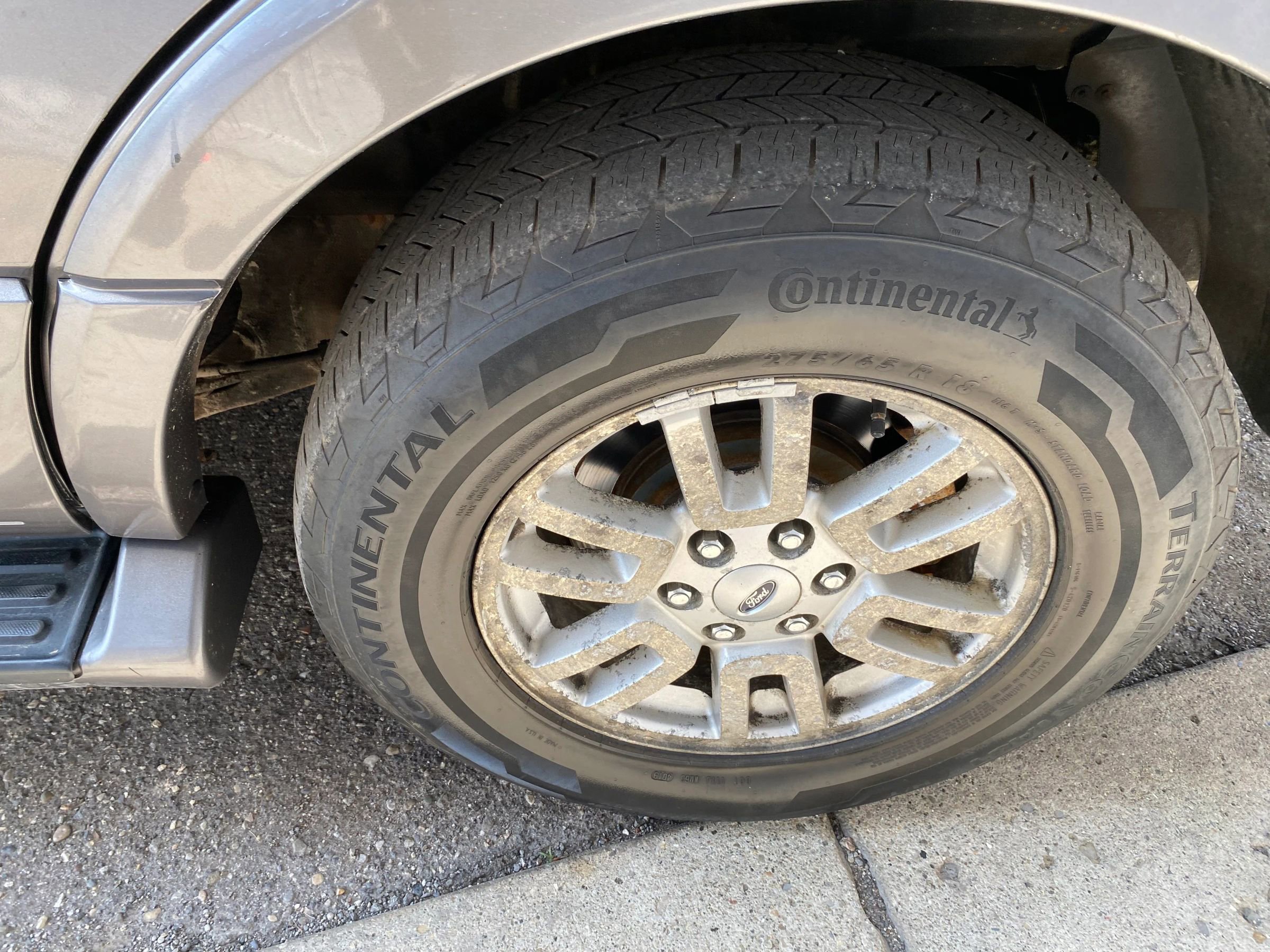 Used 2013 Ford Expedition Limited image 31