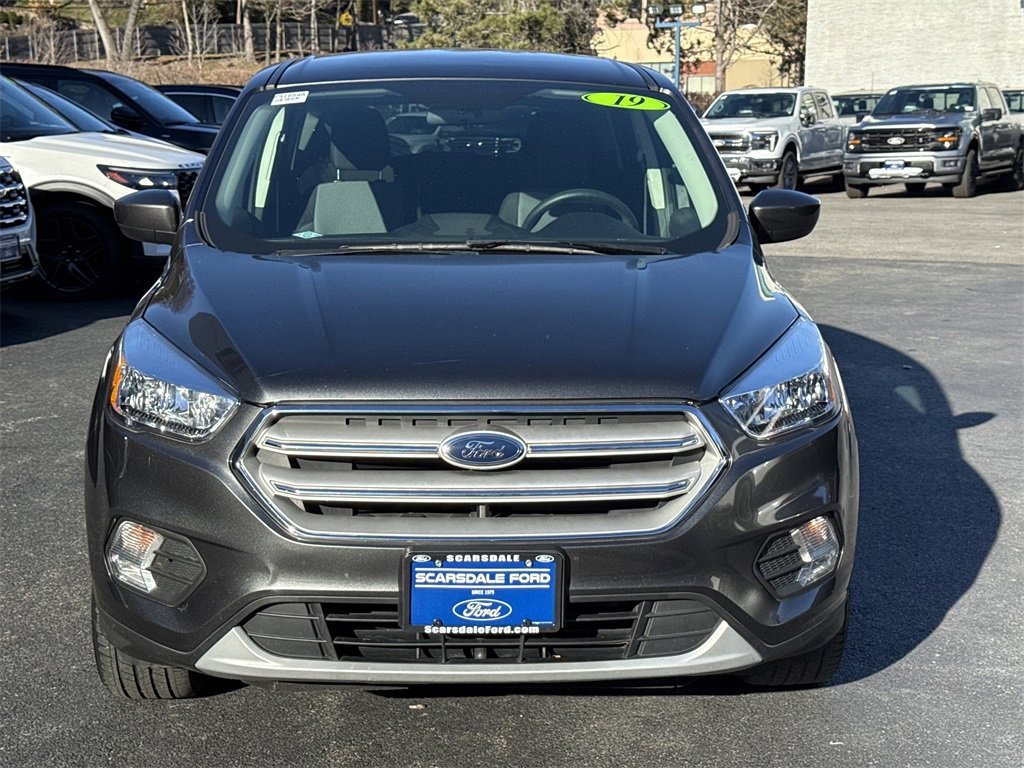 Used 2019 Ford Escape SE image 9
