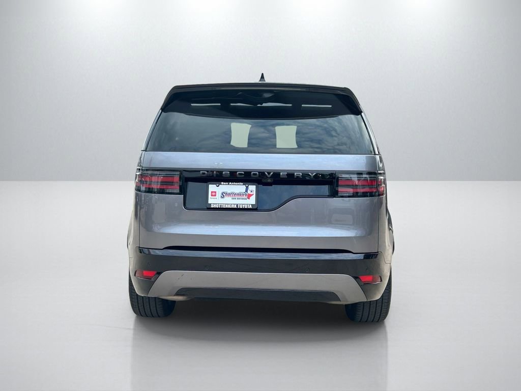 Used 2024 Land Rover Discovery Dynamic SE AWD/4WD image 6