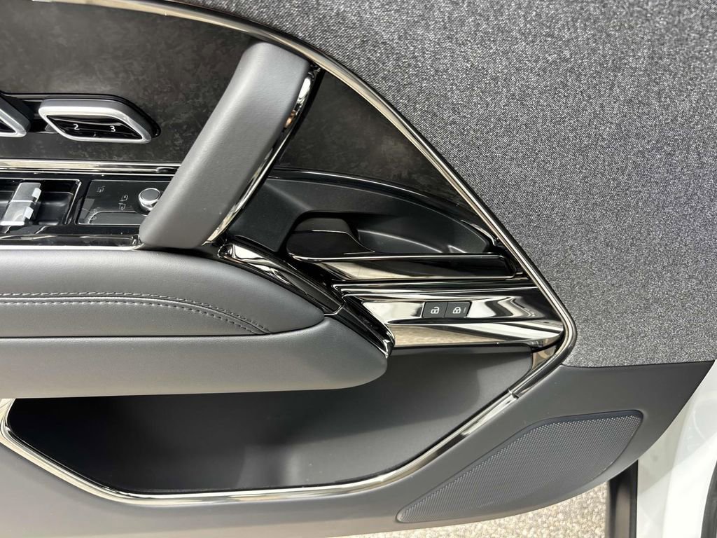 New 2025 Land Rover Range Rover Sport Dynamic SE image 11