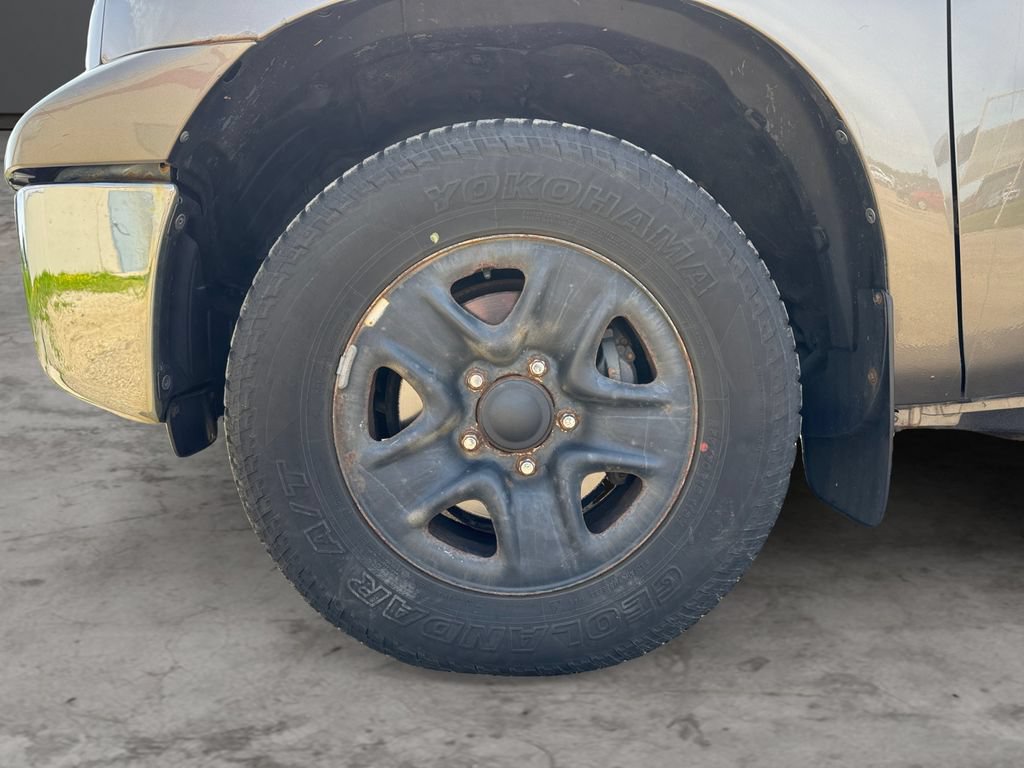 Used 2013 Toyota Tundra 4x4 Double Cab w/ Tow Pkg image 9