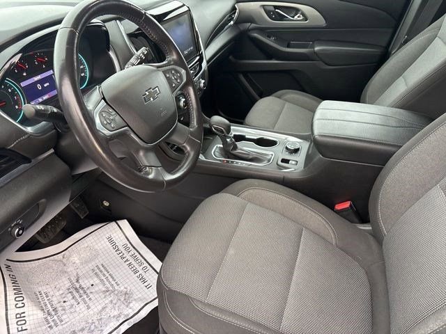Used 2022 Chevrolet Traverse LT w/ Midnight/Sport Edition image 10
