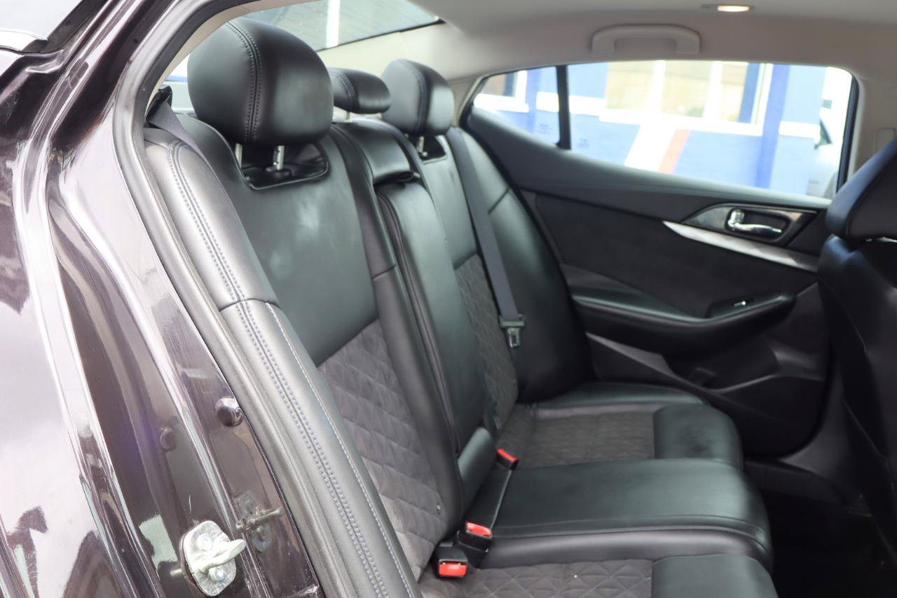 Used 2016 Nissan Maxima SR FWD image 19