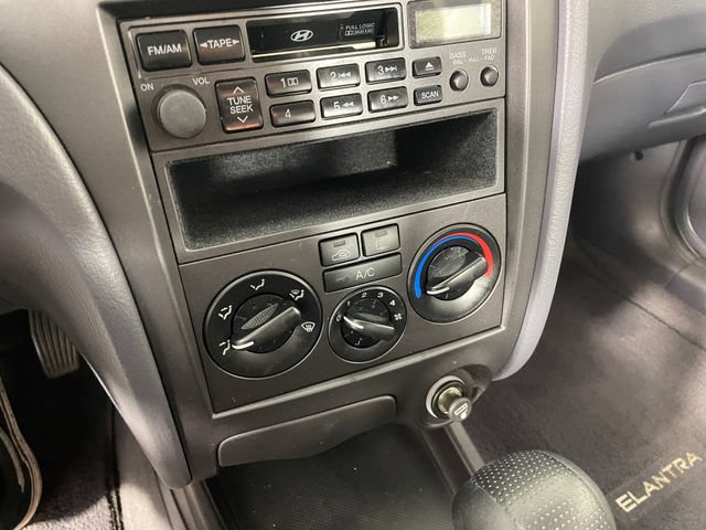 Used 2003 Hyundai Elantra GLS FWD image 8
