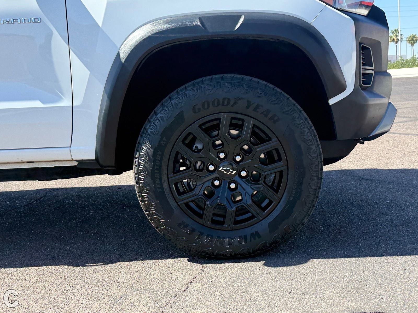 Certified 2024 Chevrolet Colorado Trail Boss w/ Technology Package AWD/4WD image 8