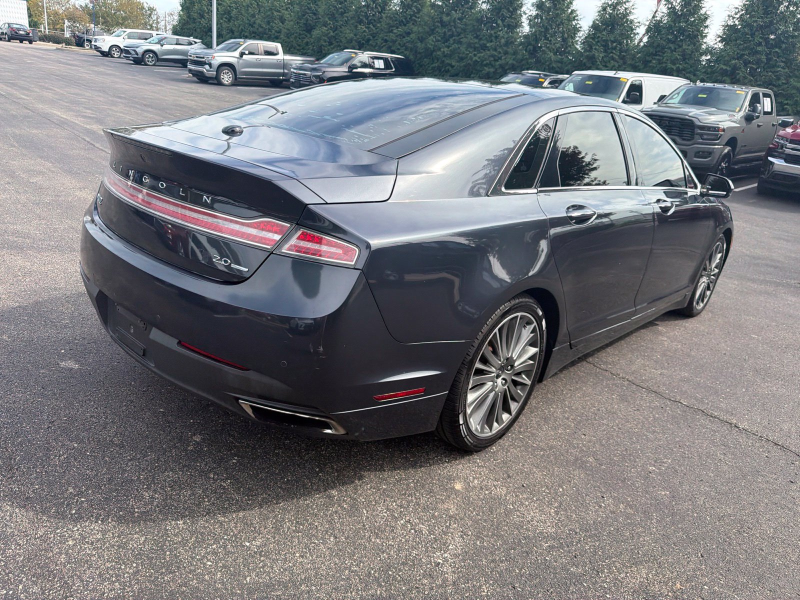 Used 2013 Lincoln MKZ FWD image 5