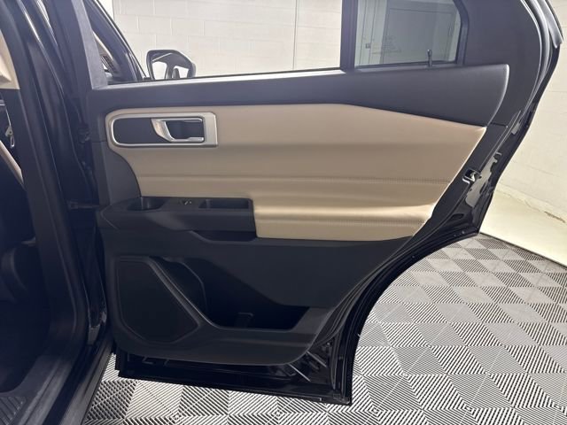 Used 2020 Ford Explorer XLT w/ Equipment Group 202A image 18