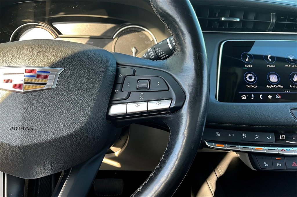 Certified 2023 Cadillac XT4 Luxury w/ Cold Weather Package image 20