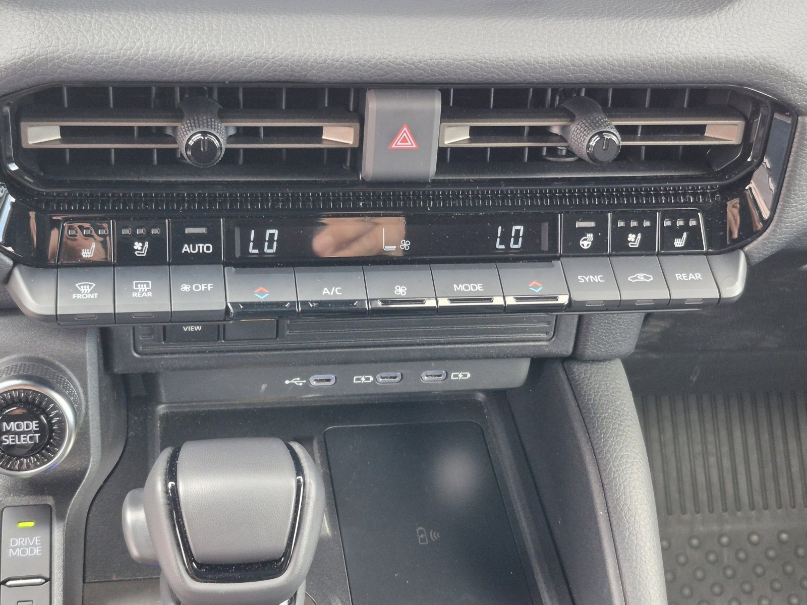 Used 2026 Toyota Land Cruiser w/ Premium Package image 32