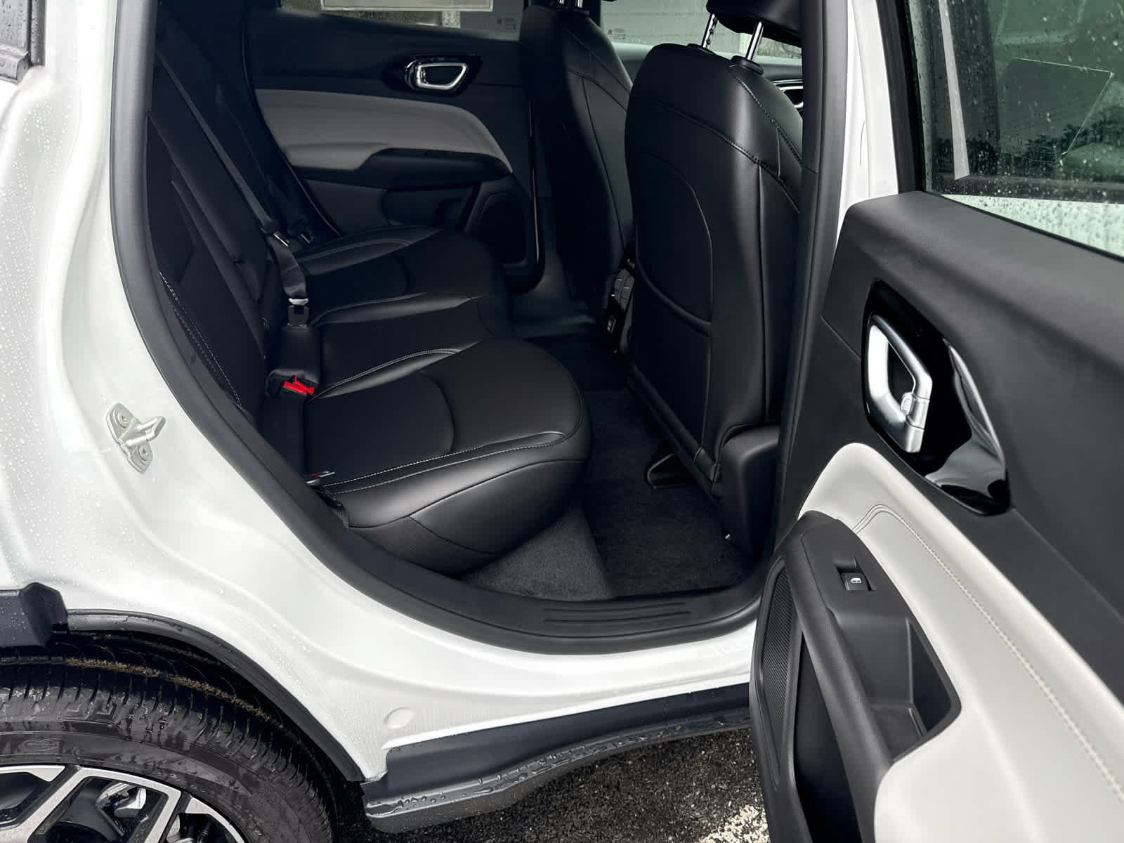New 2026 Jeep Compass Limited AWD/4WD image 16