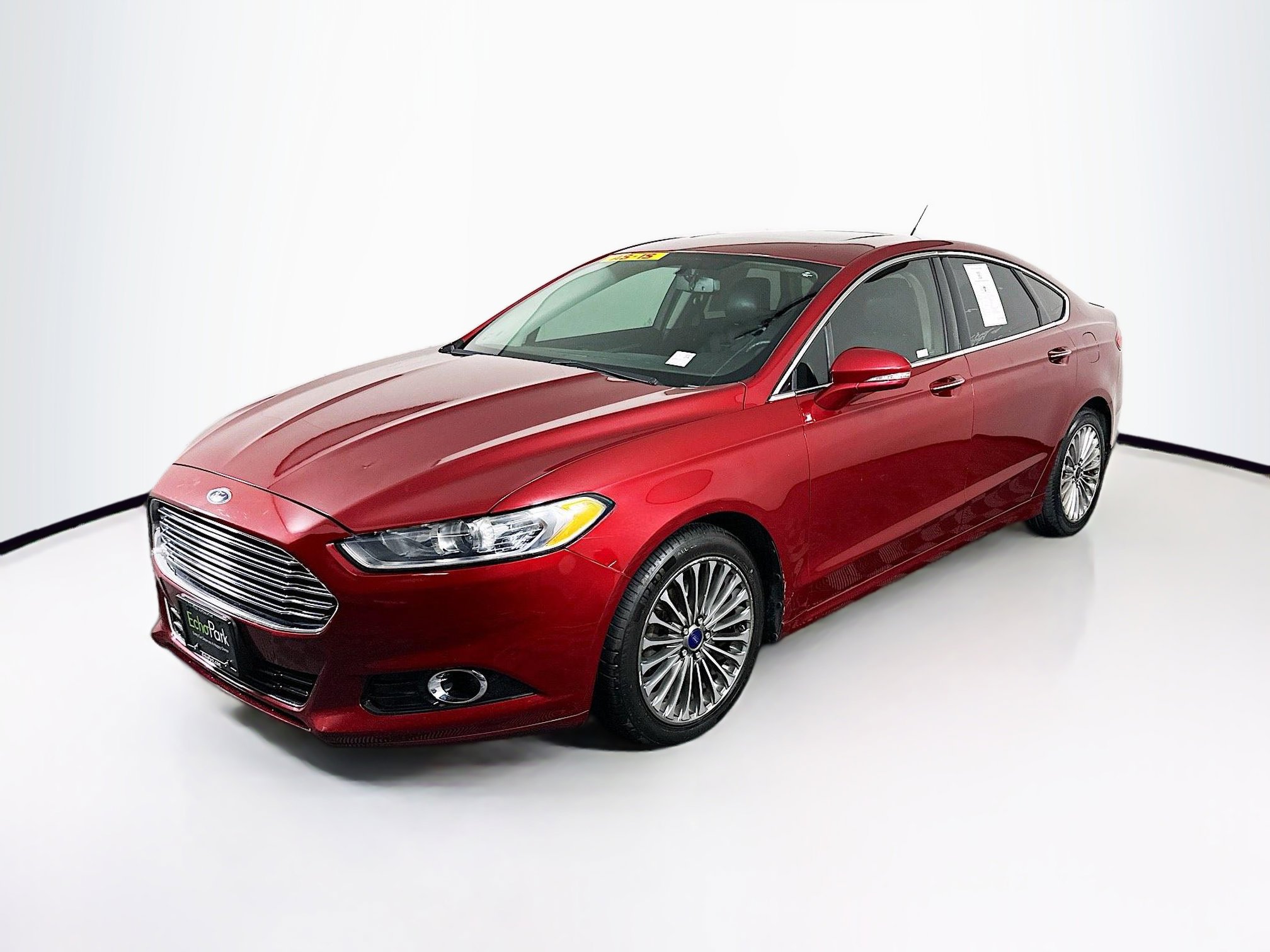 Used 2016 Ford Fusion Titanium FWD image 3