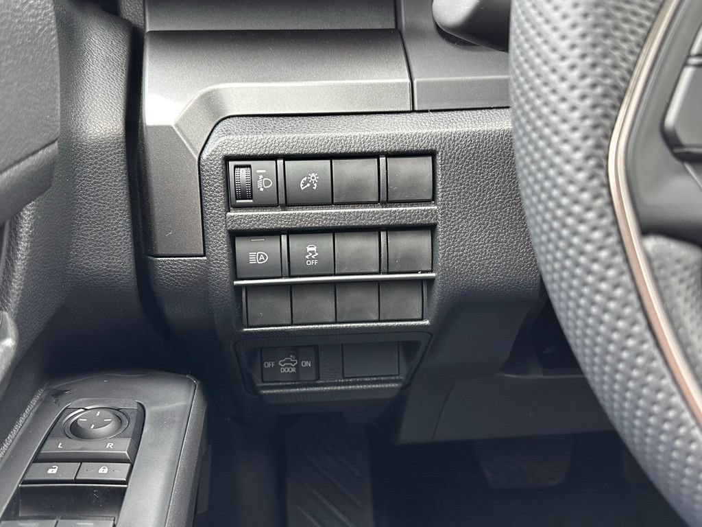 New 2026 Toyota Tacoma SR5 AWD/4WD image 32