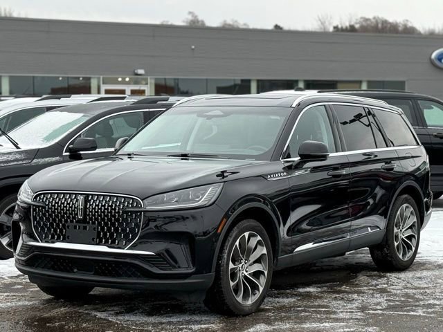 Used 2025 Lincoln Aviator Reserve w/ Illumination Package image 34